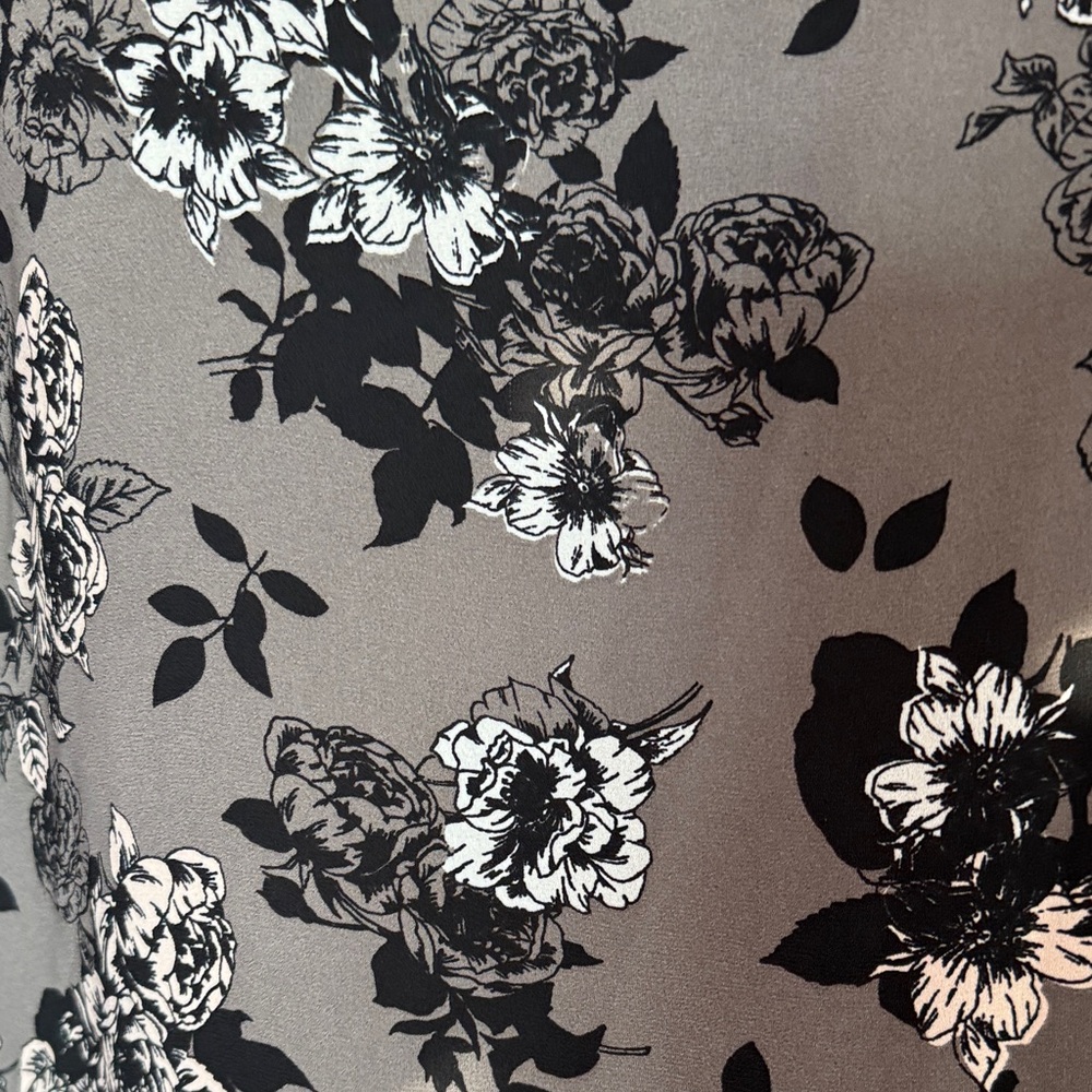 Torrid Black and Gray Floral Blouse - Picture 2 of 6